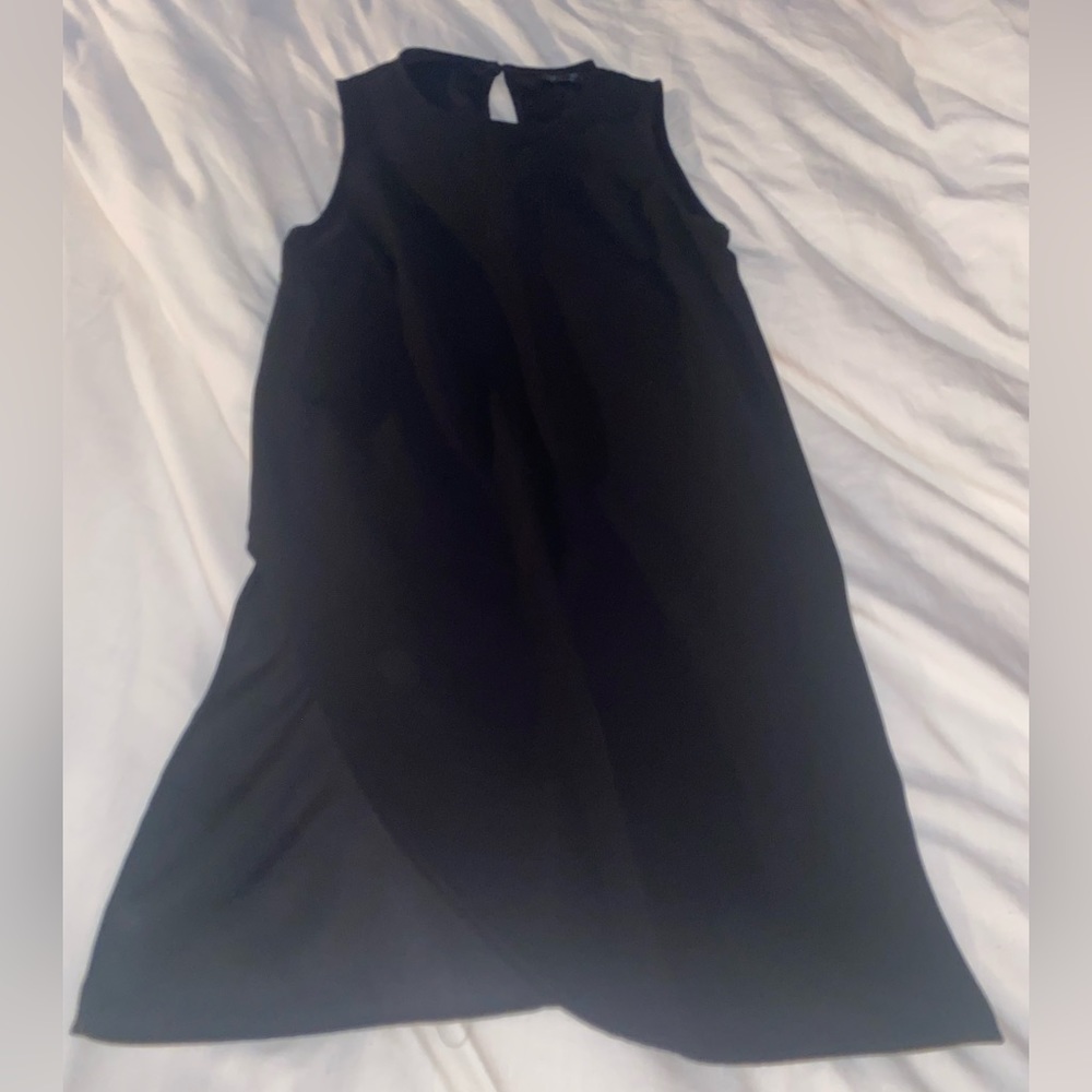 Tunic sleeveless button neck